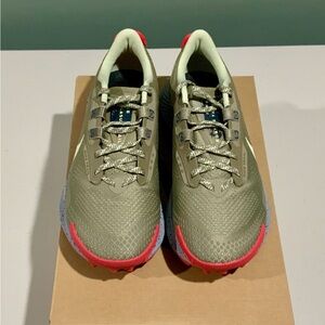 Nike Pegasus Trail 3 Men's size 7 1/2 Olive Green Trail Running Shoes DA8697 301